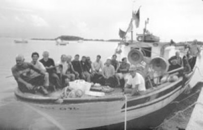 Antica foto in bianco e nero di pescatori